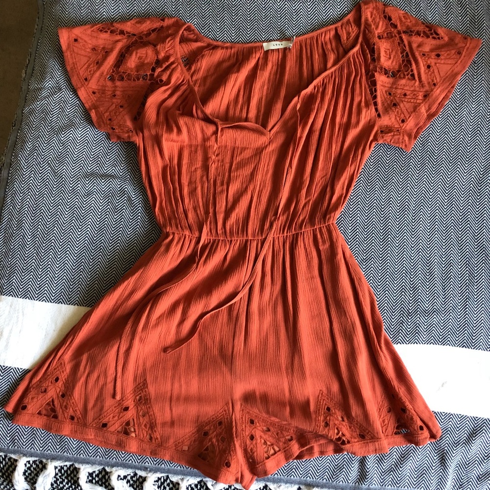 NWOT Lush romper sz S